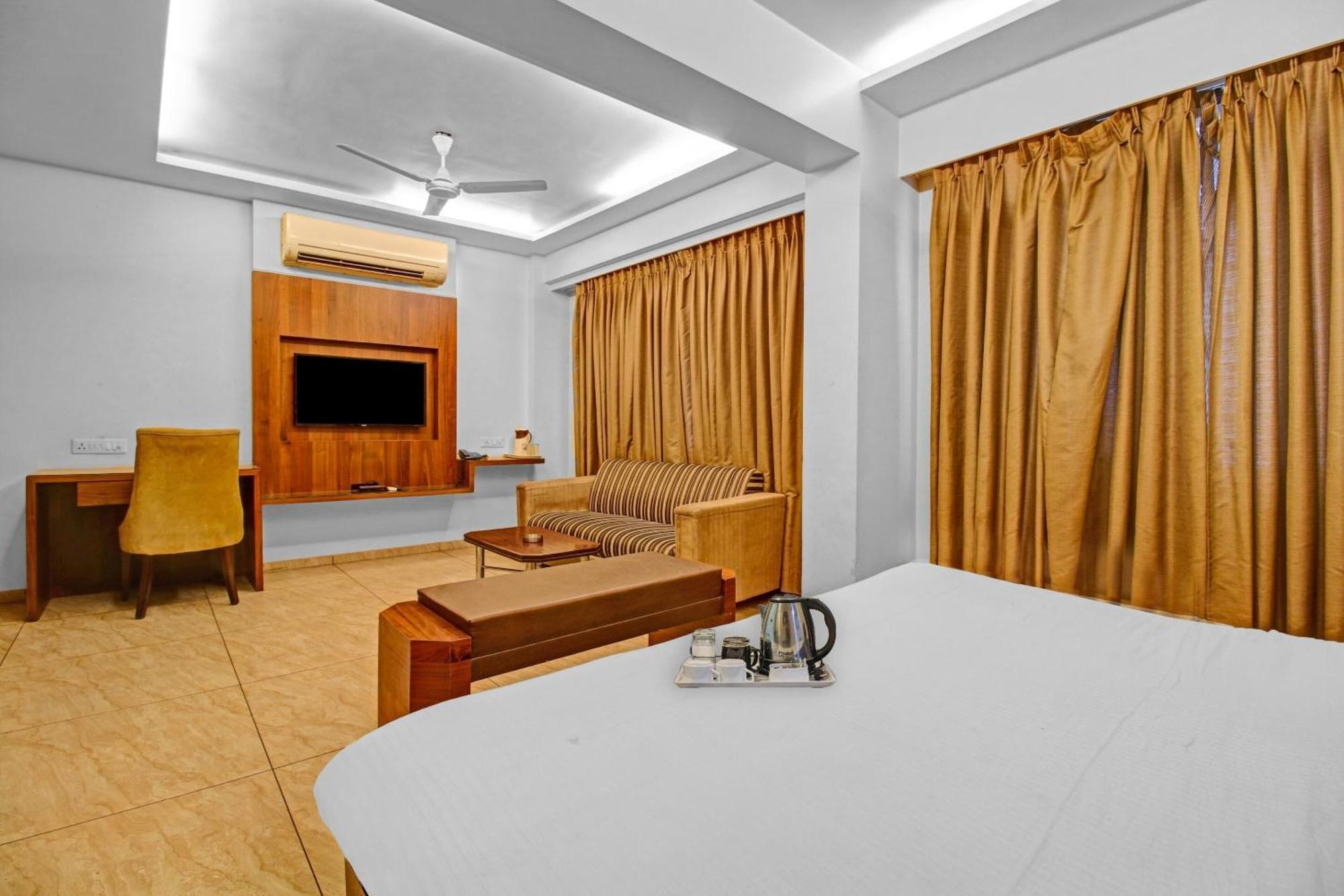 Hotel Collection O Surya Bhópál Exteriér fotografie