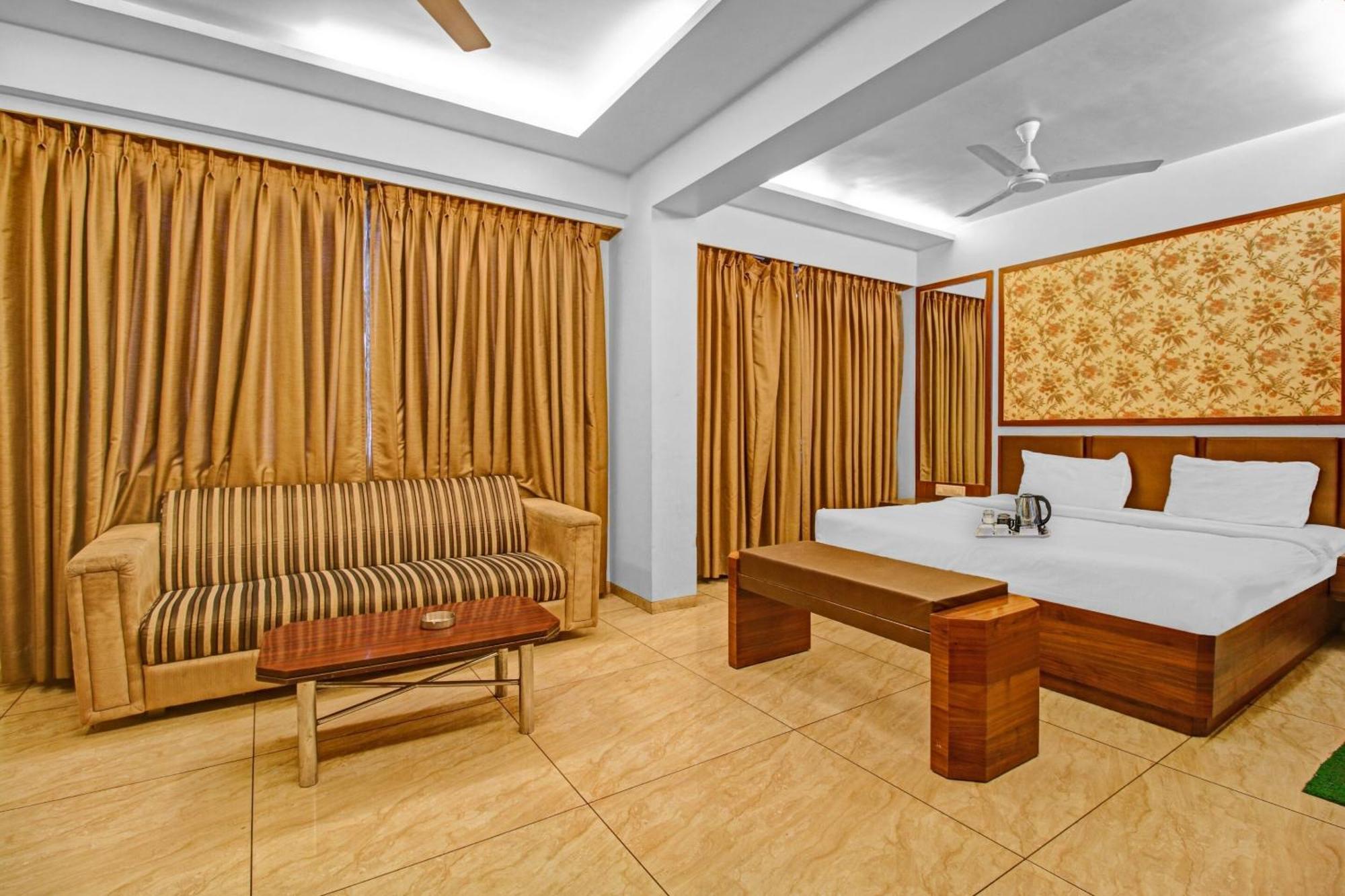 Hotel Collection O Surya Bhópál Exteriér fotografie