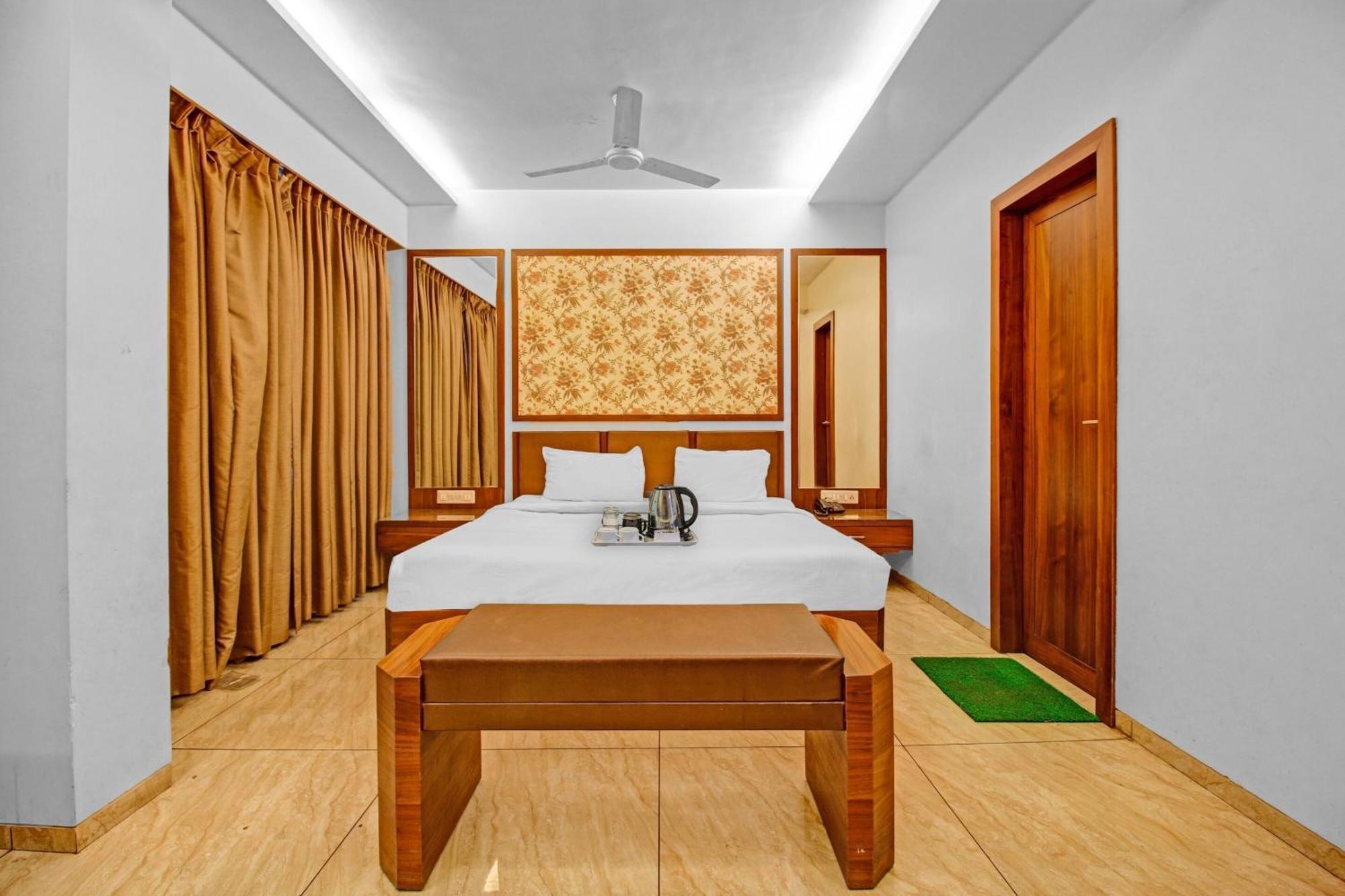 Hotel Collection O Surya Bhópál Exteriér fotografie