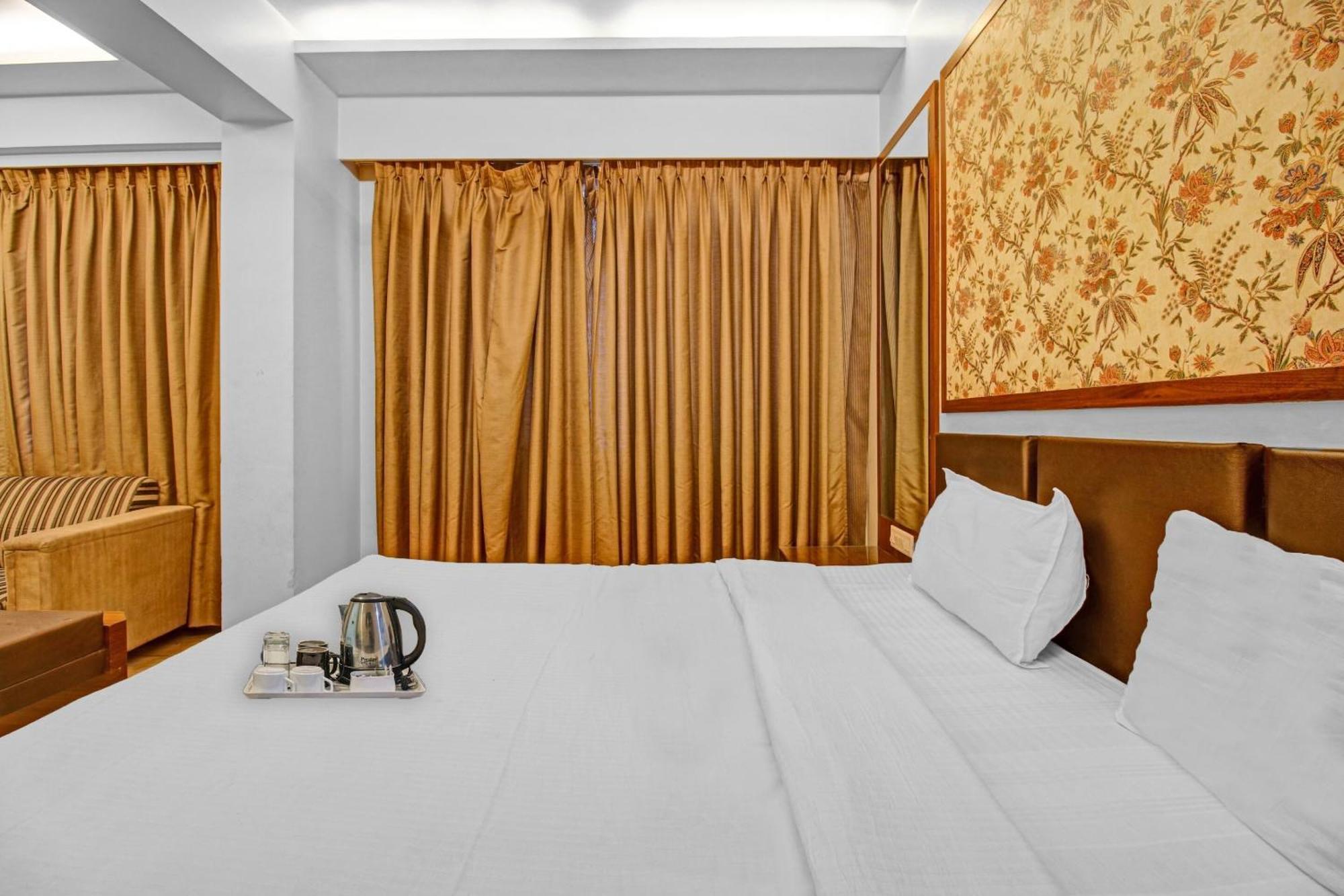 Hotel Collection O Surya Bhópál Exteriér fotografie