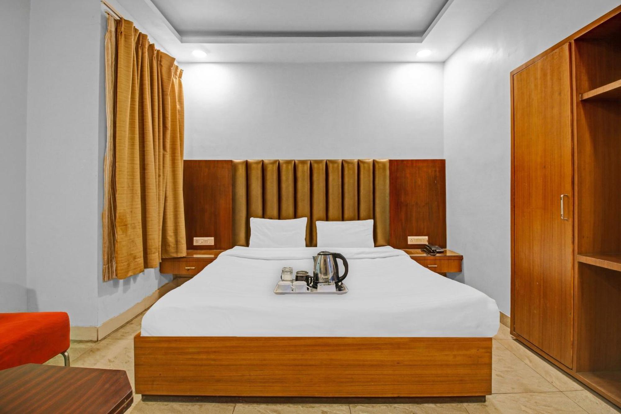 Hotel Collection O Surya Bhópál Exteriér fotografie